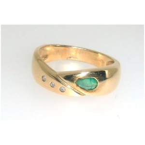 Ring 750 Smaragd Brill.